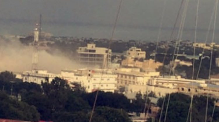 Somali'de militanlar otele saldırı düzenledi