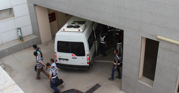 Adıyaman’da FETÖ soruşturmasında 9 kişi tutuklandı