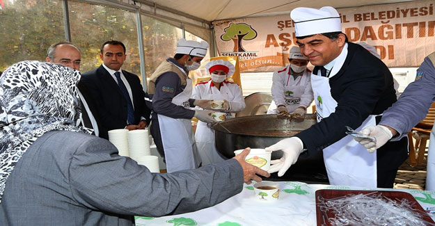 On Binlerce Vatandaşa Aşure İkram Edilecek