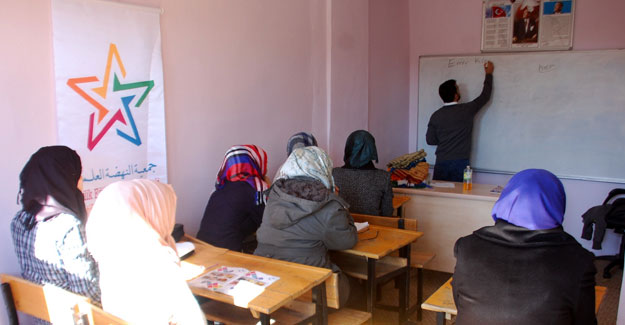 Adıyaman’da Yaşayan Suriyeliler Türkçe Öğreniyor