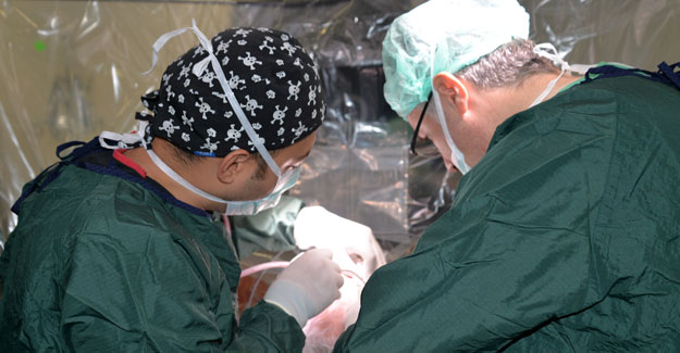 Elazığ’da Parkinson Ameliyatları Başladı