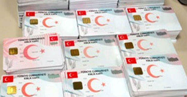 Yeni Kimlik Kartları Dağıtımına Başlandı