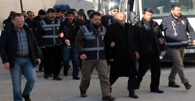 Yol Kesme Eylemine 983 Yıl Hapis